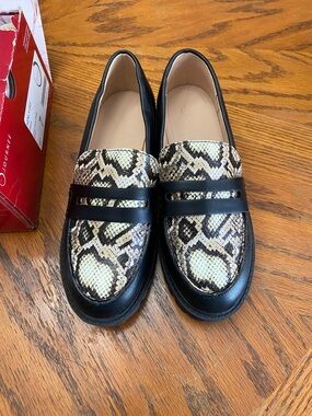 Journee Collection Black Loafer with Snake-Print Accent